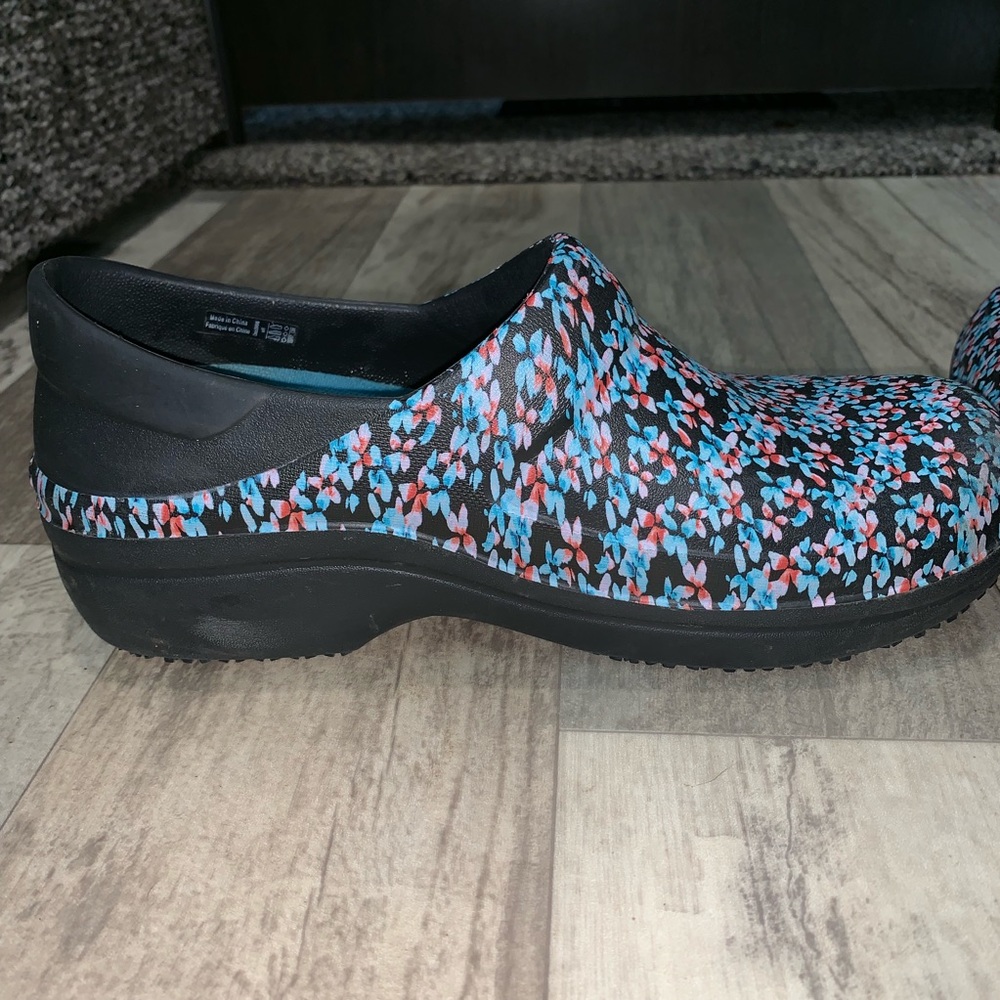 Crocs Neria Pro Graphic Clog